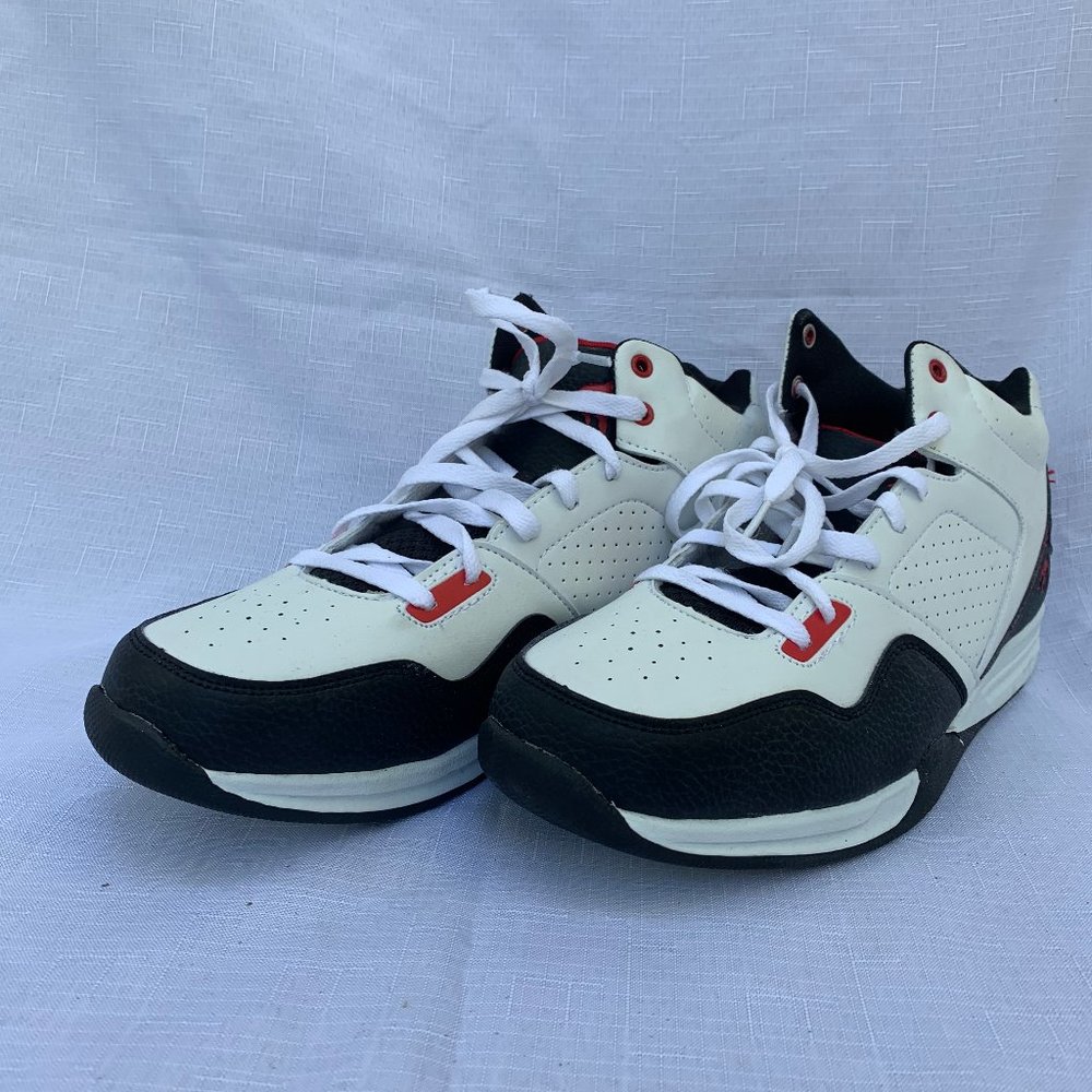 NWOT N1 size 10 sneakers